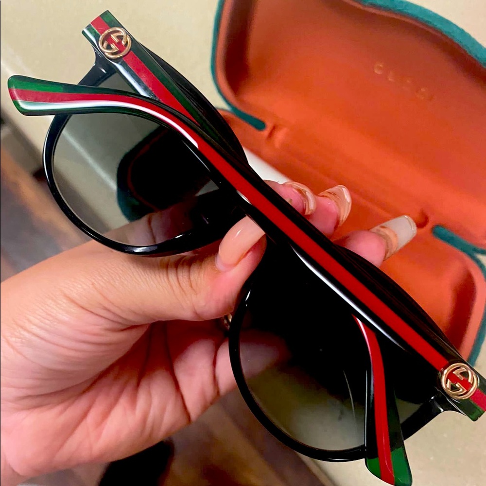 GUCCI SUNGLASSES!